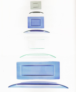 Turgla's glass pieces com ein multiple colors and sizes